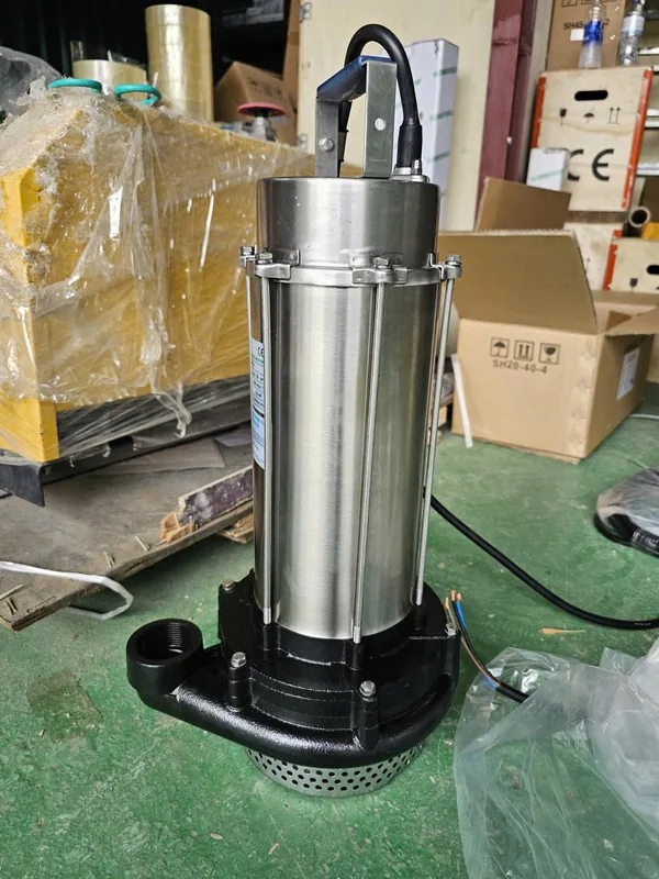Cánh bơm và vành chắn của bơm chìm nước thải