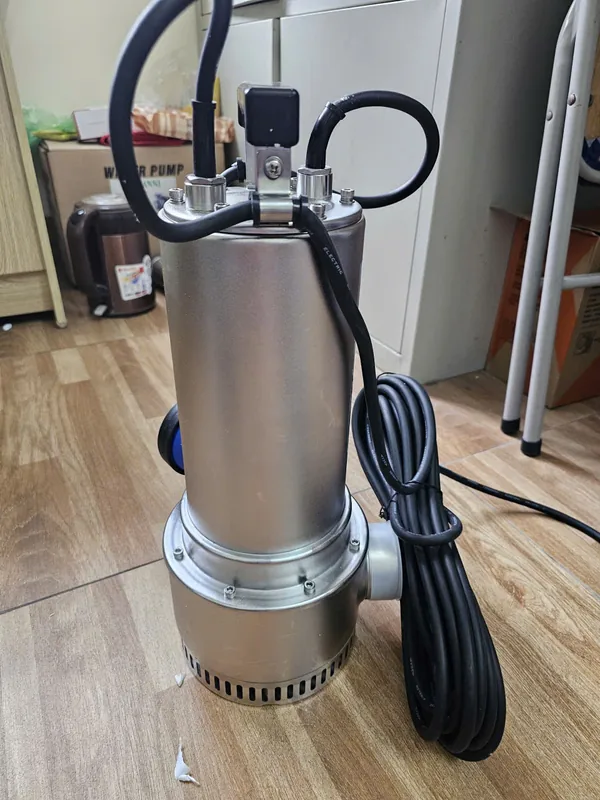 Bơm chìm nước thải nằm lâu trong hố